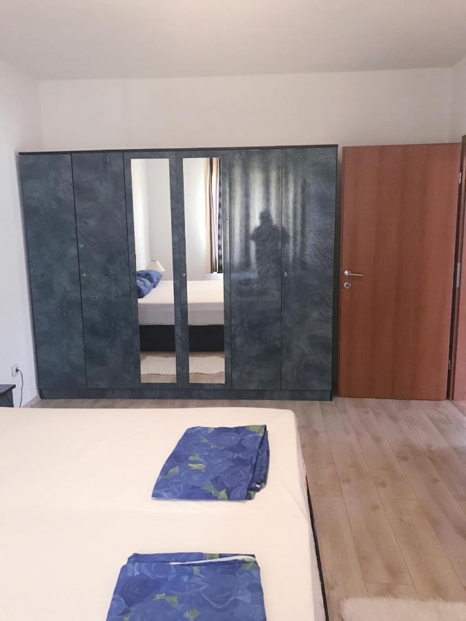 Apartments Nena Lozovac Luaran gambar