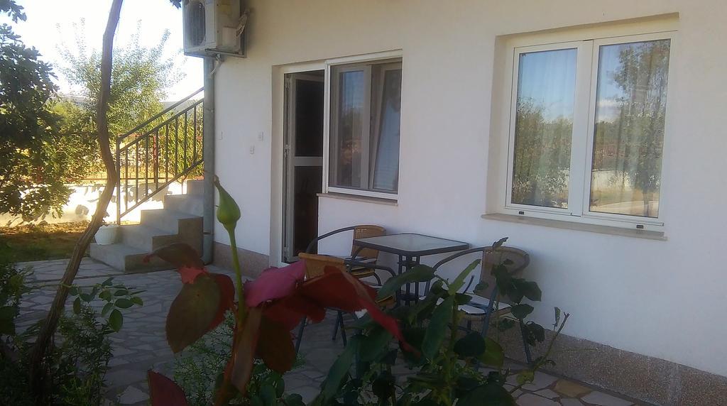 Apartments Nena Lozovac Luaran gambar